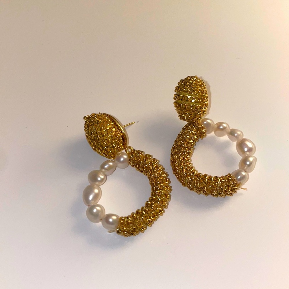 Faux pearl design gold hoop earrings